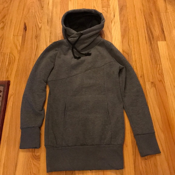 Tops - 🏷 Extra long hooded sweatshirt